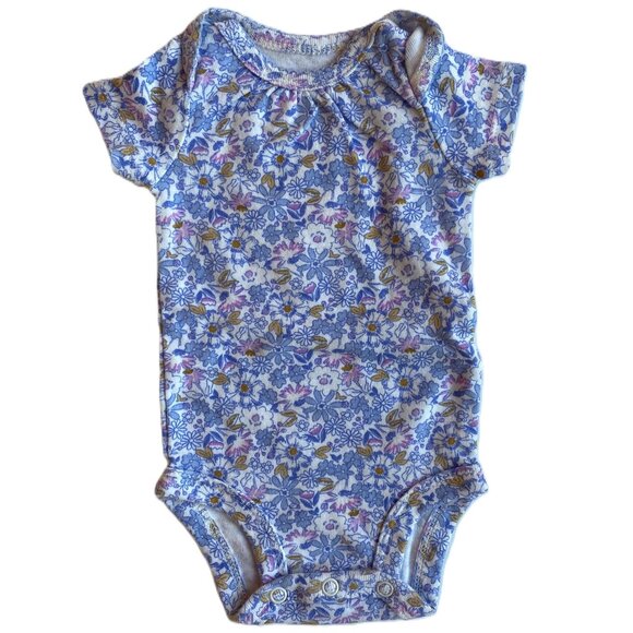 5 / $10 Bundle | Baby Girl Bodysuit NB - Picture 1 of 4